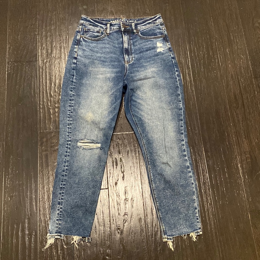 American Eagle High Rise Mom Jeans